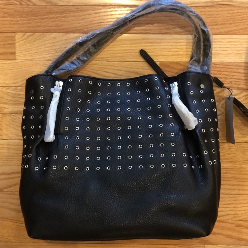 NWT Burberry black leather Maidstone medium tote - Picture 5 of 13